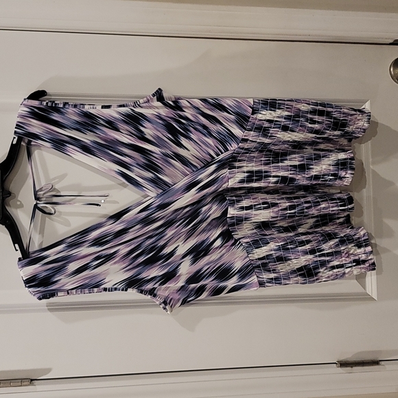 Lane Bryant Double V neckline short sleeve peplum top 18/20 - Picture 3 of 7